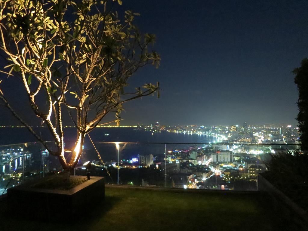 Jp'S Unixx Residence Club Pattaya Exteriör bild